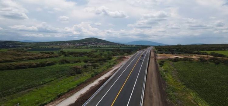 Michoacán invierte más de 12 mmdp en obras de desarrollo social