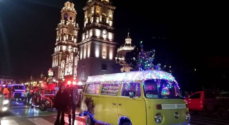 En Morelia habrá caravana navideña de autos clásicos el domingo