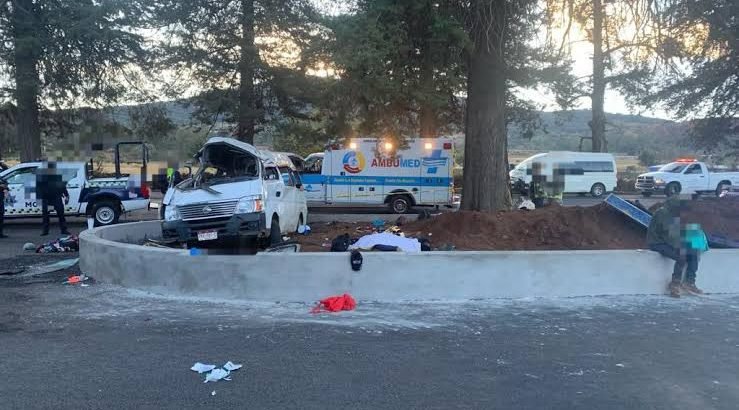 Mueren tres trabajadores en trágico accidente en la Morelia-Quiroga