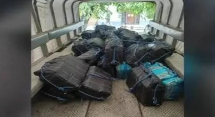 Procesan 8 años de cárcel a 2 por transportar cocaína en Michoacán