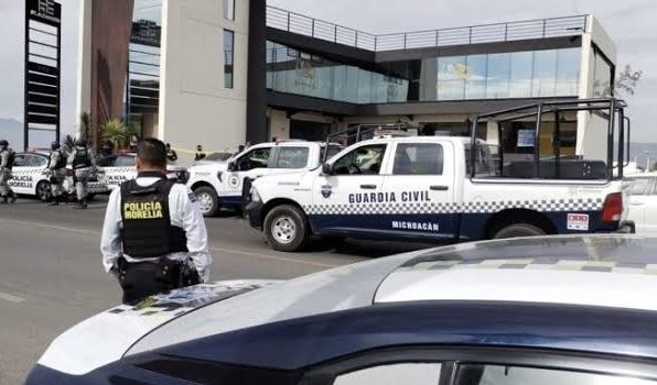 Balean a pareja que salía del GYM en Altozano, Morelia