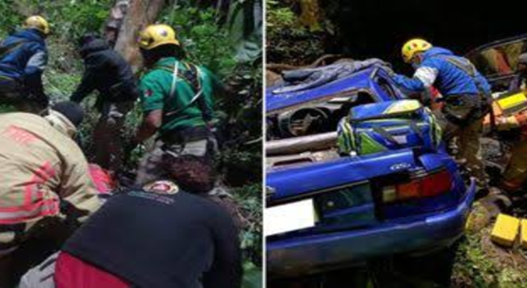 Pareja vuelca en barranco de Michoacán y sobrevive tras 18 horas atrapada en el auto