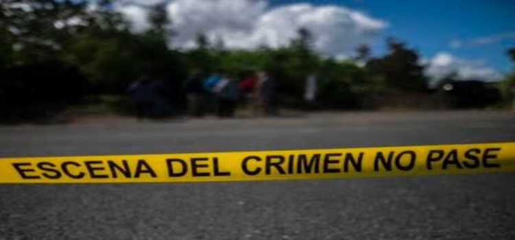 Encuentran cadáver baleado en carretera de Michoacán