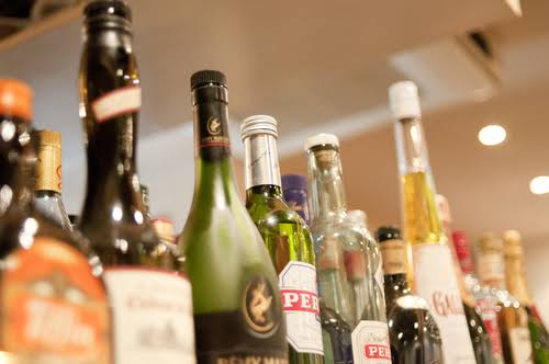 Baja costo de revalidación de licencias para vender alcohol en Morelia