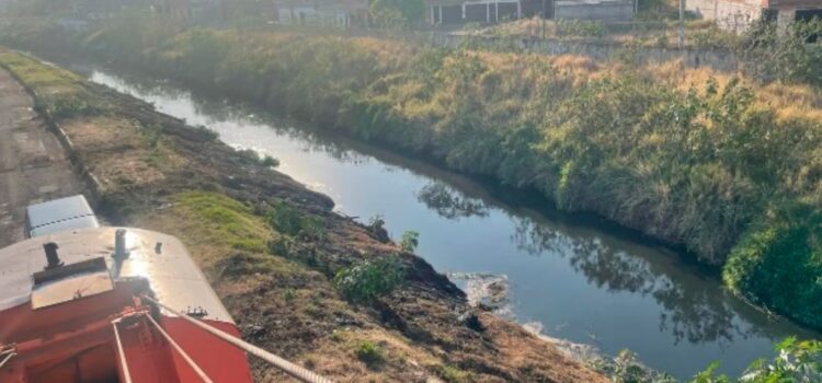 Limpian drenes en Morelia previo a temporada de lluvias