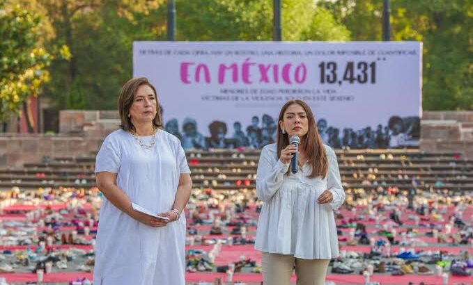 Xóchitl Gálvez se reúne con madres buscadoras en Morelia