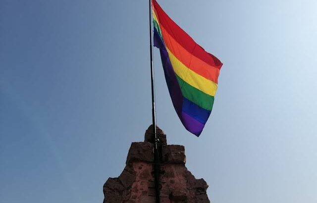 Izan bandera LGBTQI en Palacio Municipal de Morelia