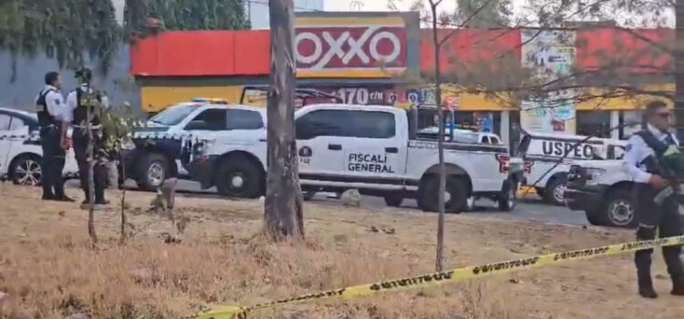 Asesinan a balazos a ex comandante en zona exclusiva de Morelia