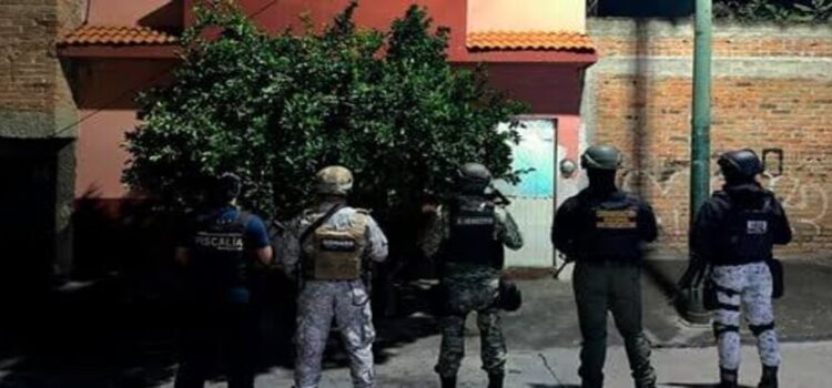 Rescatan a familia michoacana víctima de secuestro virtual en Nayarit