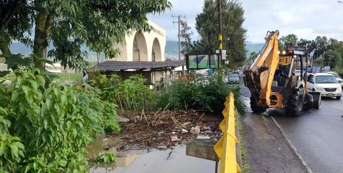 Lluvias deja inundaciones y encharcamientos en 7 colonias de Morelia