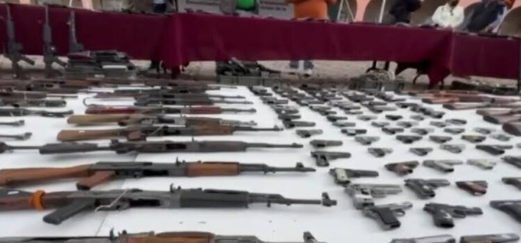 Destruyen 402 armas decomisadas en Michoacán