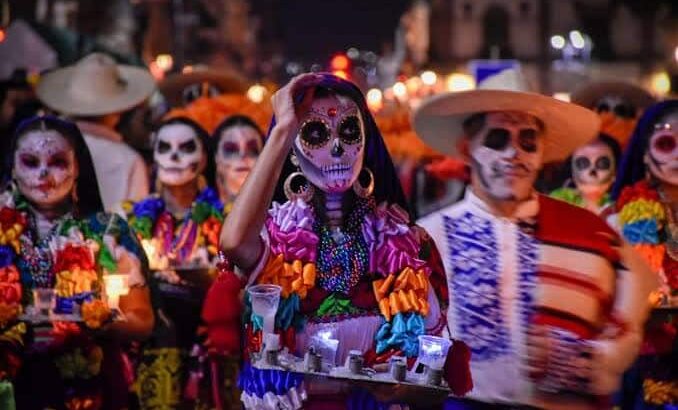 Abre Morelia convocatoria para participar en desfile de catrines