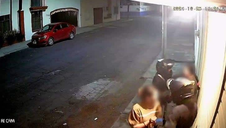 Motociclistas asaltan a dos mujeres en calles de Morelia