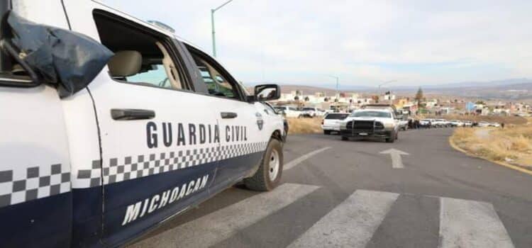 Amanece Michoacán con mantas de grupo criminal en tres municipios