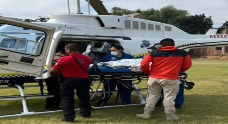 Artefacto explosivo mata a dos militares en Cotija, Michoacán