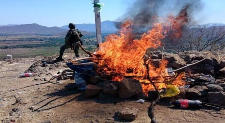 Militares abaten a tres presuntos criminales tras enfrentamiento a tiros en Michoacán