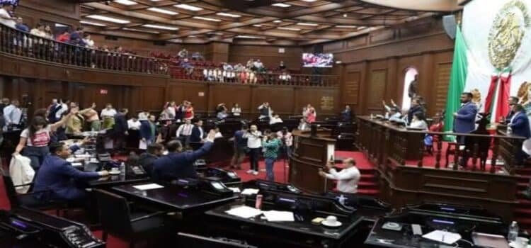 Busca Congreso de Michoacán proteger campamentos tortugueros