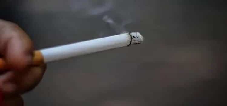 Hasta cinco personas al día fallecen por consumo de tabaco en Michoacán
