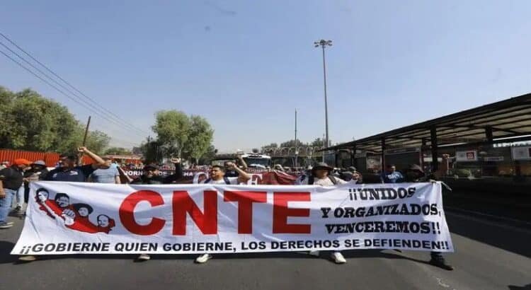 Exige CNTE en Michoacán derogar ley del Issste de 2007