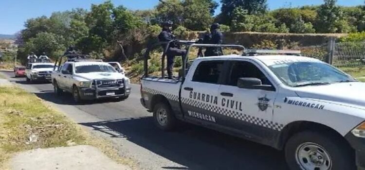 Habitantes de pueblos minados en Michoacán exigen seguridad
