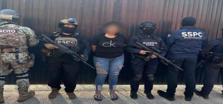 Reportan captura de “La Güera”, presunta operadora financiera del CJNG en Michoacán