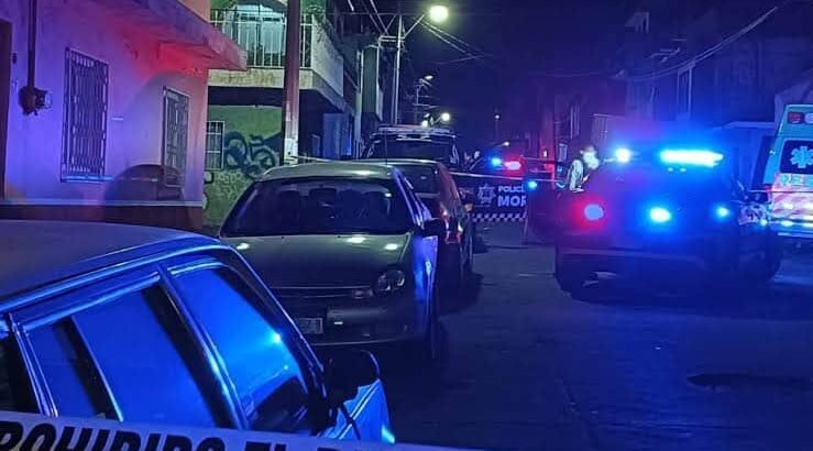 Hombre es asesinado a balazos en la colonia Santiaguito de Morelia