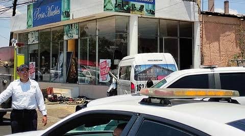 Revelan causa de muerte del chofer de la combi accidentada en Morelia