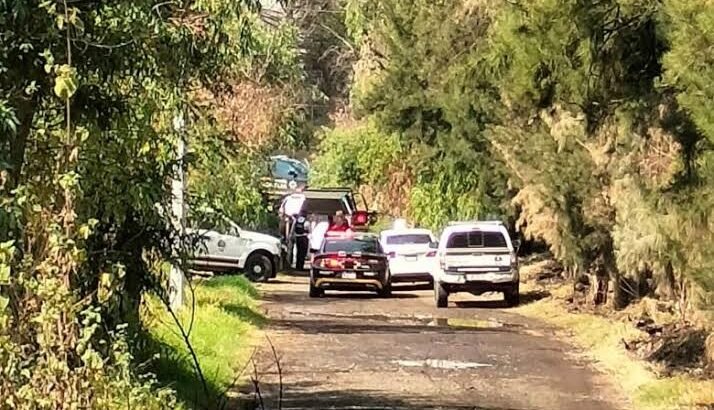 Con las manos atadas, hallan cadáver en camino de terracería en Morelia