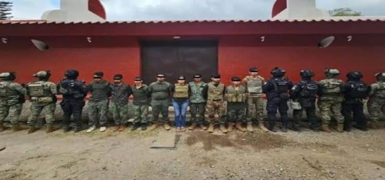 Marina abate a 12 presuntos criminales durante enfrentamiento en Huitzontla, Michoacán