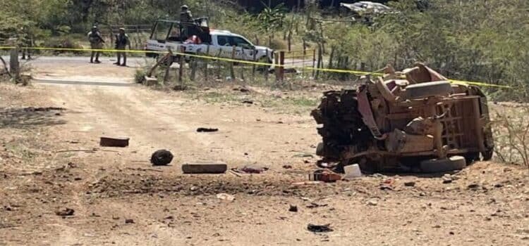Explota mina y mata a seis militares en Michoacán
