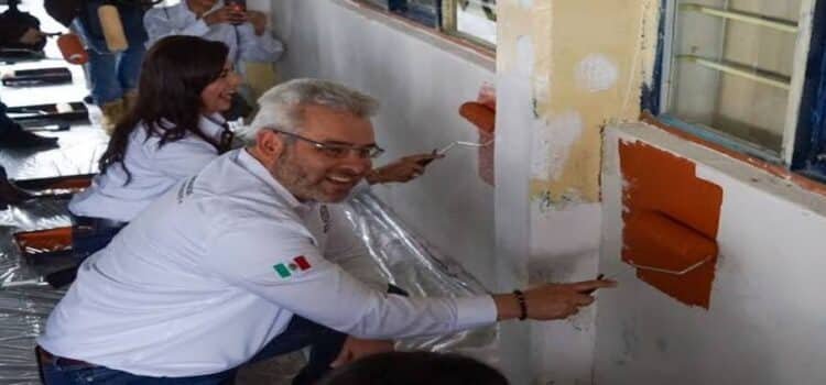 Pintarán 11 mil escuelas en Michoacán Pintarán 11 mil escuelas en Michoacán