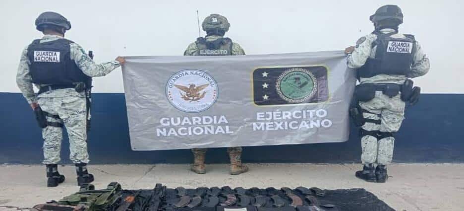 Militares rescatan a hombre secuestrado y aseguran armamento en Michoacán