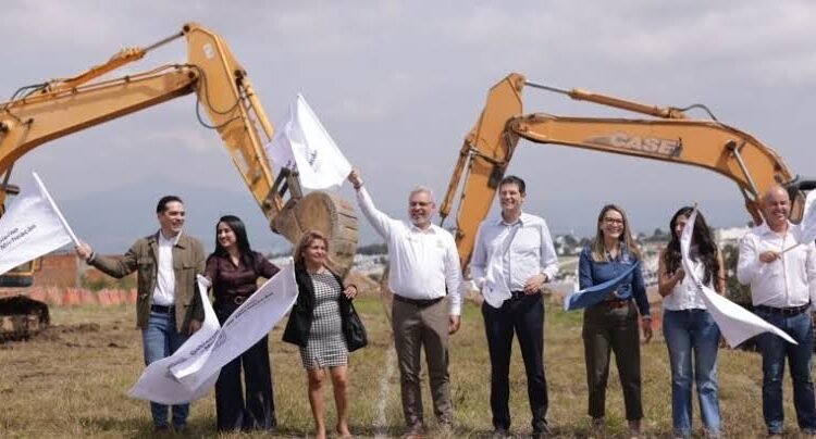 Arranca Bedolla ampliación de la avenida Amalia Solórzano oriente, en Morelia