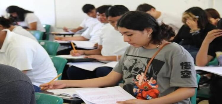 Más de 173 mil jóvenes michoacanos tendrán acceso al nuevo sistema de bachillerato