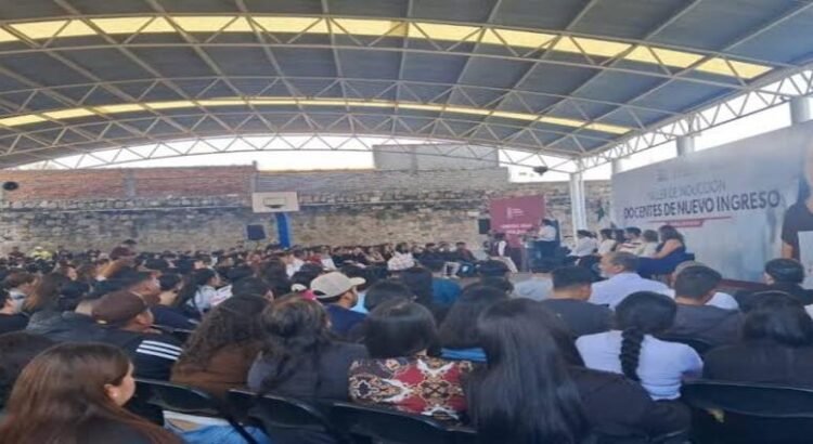 600 maestros llegarán a comunidades de Michoacán