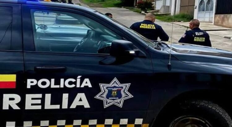 Asaltan a tesorero municipal de Carácuaro y le roban más de 300 mil pesos en Morelia Asaltan a tesorero municipal de Carácuaro y le roban más de 300 mil pesos en Morelia