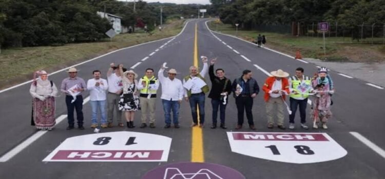 Michoacán rehabilita más de 70 km de carretera estratégica para el transporte agrícola