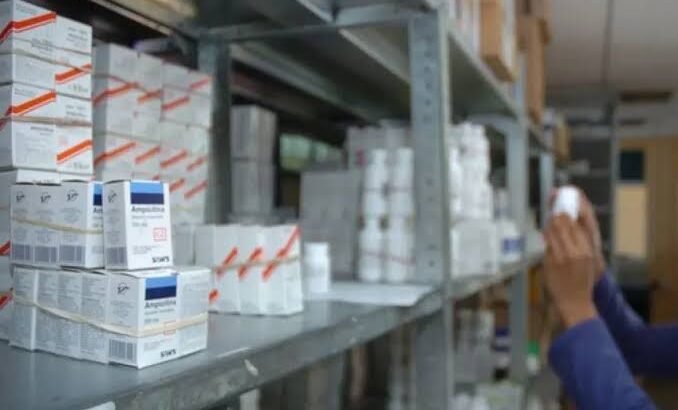 Dotan a clínicas municipales de Morelia con medicamentos e insumos