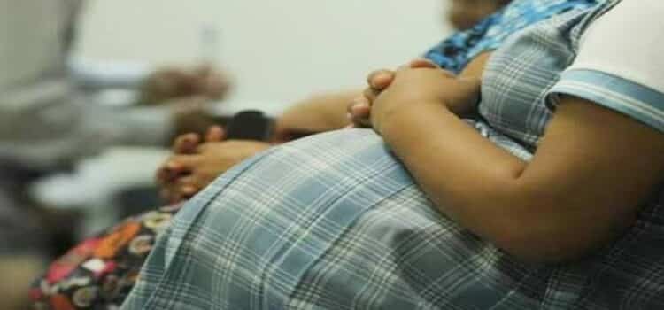 Registra Michoacán 336 embarazos entre jóvenes de 15 a 19 años al mes