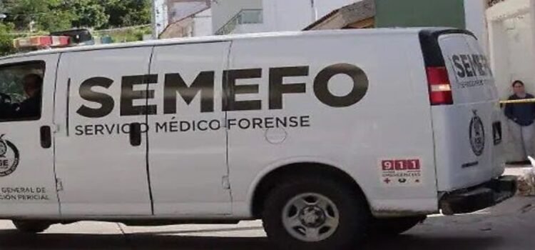 Mujer de Michoacán muere al caer de un tercer piso en Ixtapa