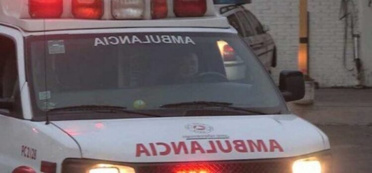 Emboscan a policías en Parácuaro; un muerto y 2 lesionados