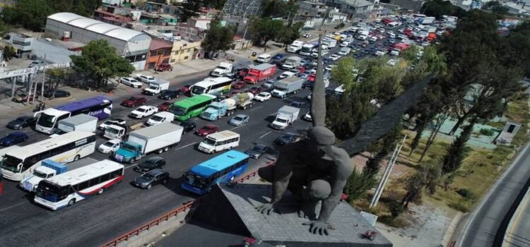 Cancelan reservaciones de hoteles por bloqueos carreteros y plantones
