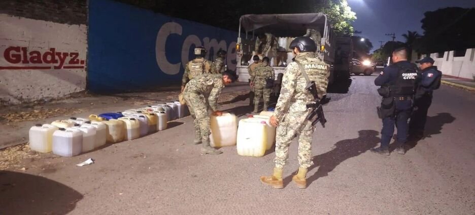 Semar asegura más de 11 mil litros de hidrocarburo en Michoacán