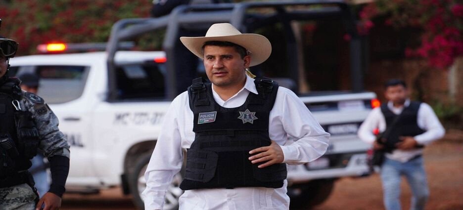 Analizarán posible participación de agente estatal en el caso del homicidio de Carlos Manzo